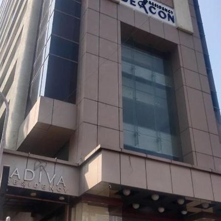 Adiva Residency Beacon, Grant Road, Mumbai Hotell Exteriör bild