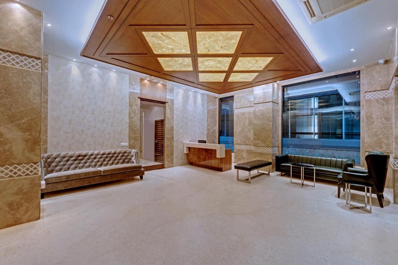 Adiva Residency Beacon, Grant Road, Mumbai Hotell Exteriör bild