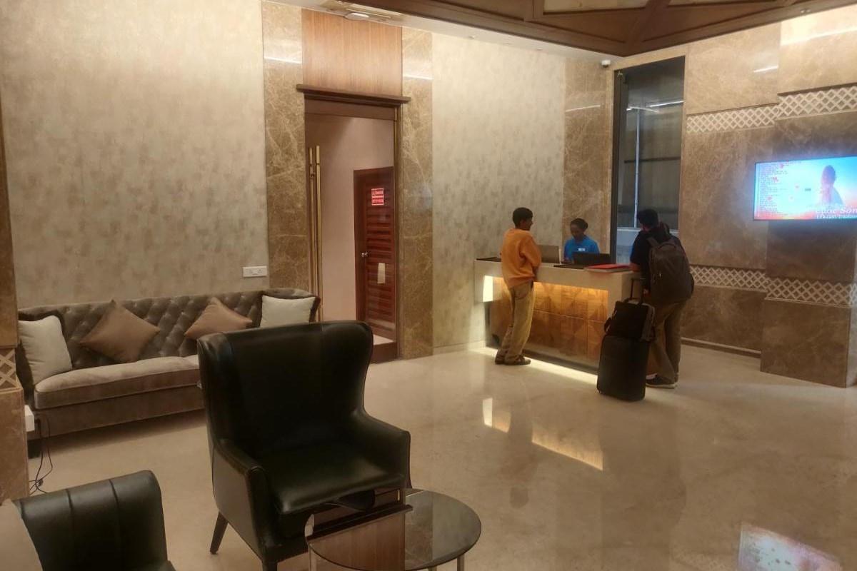 Adiva Residency Beacon, Grant Road, Mumbai Hotell Exteriör bild